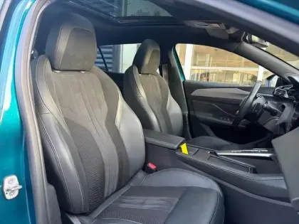 Photo 8 Peugeot 408  PHEV 225 e-EAT8 GT