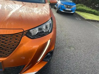 Photo 13 Peugeot 2008  Electrique 136 ch Roadtrip