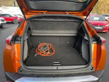 Photo 7 Peugeot 2008  Electrique 136 ch Roadtrip