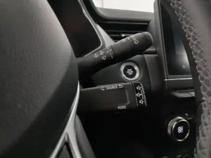 Photo 23 Renault Captur TCe 90 - 21 Intens