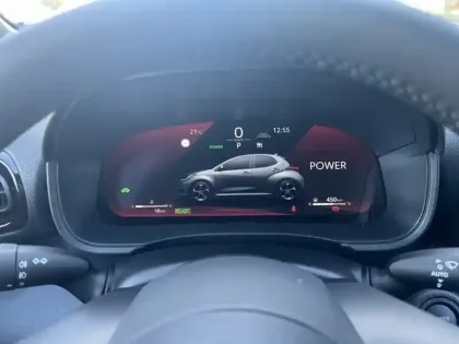 Photo 14 Toyota Yaris Gén. IV Ph1 NG Collection 5