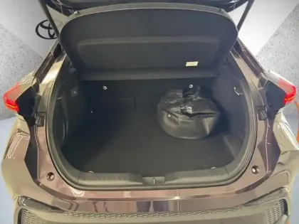 Photo 8 Toyota C-HR Gén. II Ph1 Collection 5