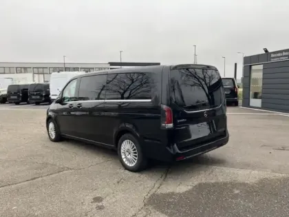 Photo 19 Mercedes Classe V 300 d AVANTGARDE Extra long 8PLACES 64890€HT Gar