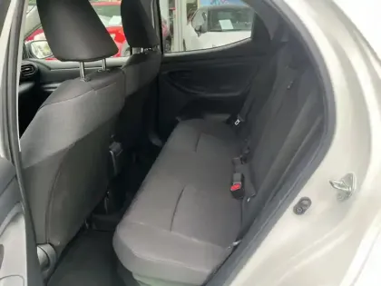 Photo 13 Toyota Yaris Hybride 116h Design MC24