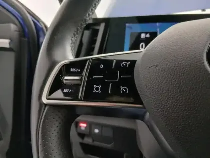 Photo 24 Renault Austral E-Tech hybrid 200 Techno