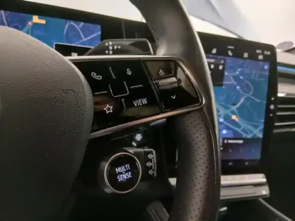 Photo 23 Renault Austral E-Tech hybrid 200 Techno