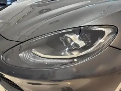 Photo 27 Aston Martin Dbx  4.0 V8 biturbo 550ch BVA9 Tpano Sieges chauf/ventil/cuir