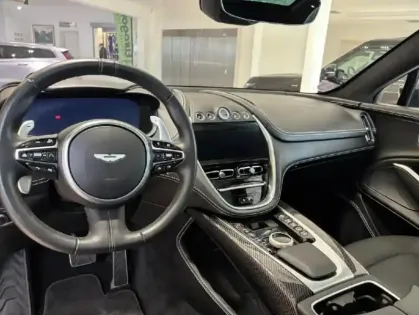 Photo 29 Aston Martin Dbx  4.0 V8 biturbo 550ch BVA9 Tpano Sieges chauf/ventil/cuir