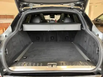 Photo 28 Aston Martin Dbx  4.0 V8 biturbo 550ch BVA9 Tpano Sieges chauf/ventil/cuir