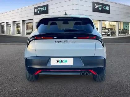 Photo 19 Alfa Romeo Junior  1.2 Ibrida 136ch Speciale DCT6