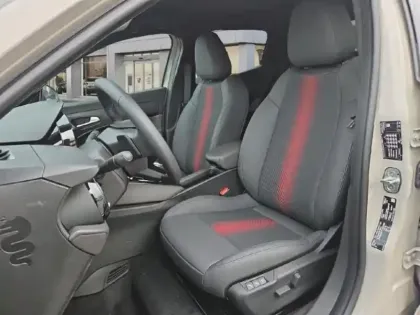 Photo 12 Alfa Romeo Junior  1.2 Ibrida 136ch Speciale DCT6