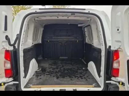 Photo 11 Peugeot Partner  Standard 650kg BlueHDi 100ch S&S BVM5 Premium