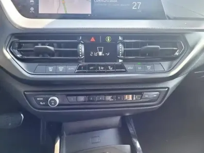 Photo 9 BMW Serie 1 Série 1 118dA 150ch M Sport 8cv