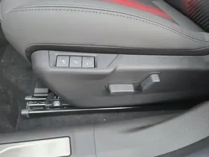 Photo 14 Alfa Romeo Junior  1.2 Ibrida 136ch Speciale DCT6