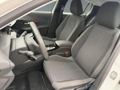 Photo 8 Peugeot 208  e- 136ch Active