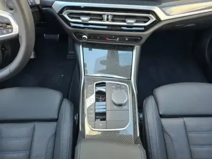 Photo 11 BMW Serie 3 Série 3 Touring 330eA xDrive 292ch M Sport