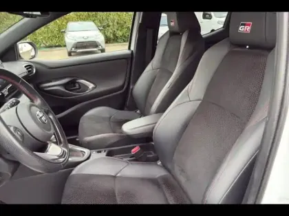Photo 9 Toyota Yaris  116h GR Sport 5p MY22