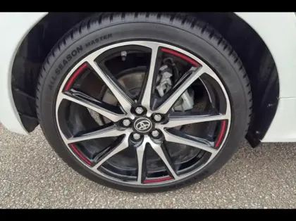 Photo 14 Toyota Yaris  116h GR Sport 5p MY22