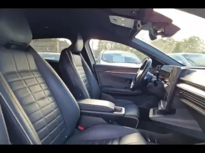 Photo 9 Renault Megane  E-Tech Electric EV60 220ch Iconic super charge -C