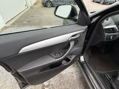 Photo 10 BMW X2  sDrive18dA 150ch Business Design Euro6d-T