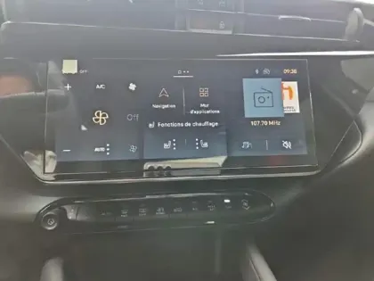 Photo 11 Alfa Romeo Junior  1.2 Ibrida 136ch Speciale DCT6