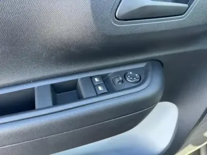 Photo 35 Citroën C3  1.2 Turbo 100ch YOU