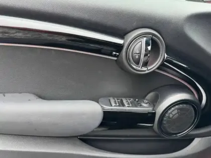 Photo 7 Mini Mini cabrio Cabrio Cooper 136ch Edition Premium Plus BVA7