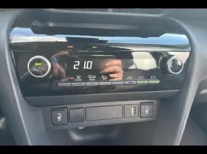 Photo 14 Toyota Yaris  Cross 116h Dynamic Business Cargo 2WD MY22