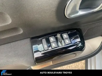 Photo 29 Citroën C3  1.2 PureTech 110ch S&S Shine 120-123g