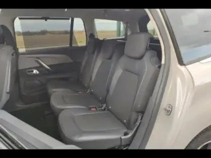 Photo 10 Citroën Spacetourer  M BlueHDi 130ch Shine S&S E6.d-TEMP