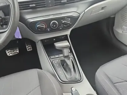 Photo 13 Hyundai Bayon  1.0 T-GDi 100ch Hybrid 48V Intuitive DCT-7