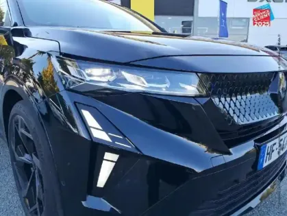 Photo 12 Renault Rafale  1.2 E-Tech hyper hybrid 300ch atelier Alpine 4x4 - 25