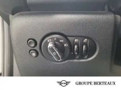 Photo 18 Mini Mini  5 Portes One 102ch Edition Camden BVA7