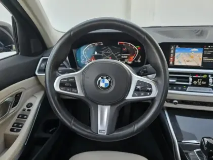 Photo 12 BMW Serie 3 Série 3 330dA MH xDrive 286ch Luxury 17cv