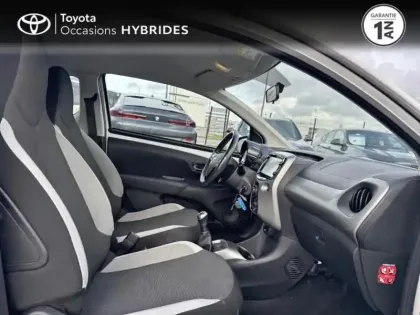 Photo 5 Toyota Aygo  1.0 VVT-i 72ch x-play 3p