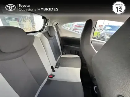 Photo 6 Toyota Aygo  1.0 VVT-i 72ch x-play 3p