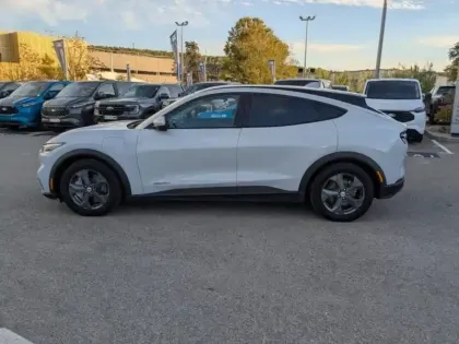 Photo 7 Ford Mustang Gén. I Ph1 NG Mach-E 5