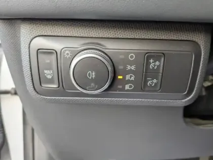 Photo 10 Ford Mustang Gén. I Ph1 NG Mach-E 5