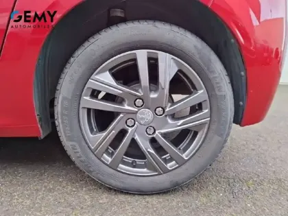 Photo 10 Peugeot 208  PureTech 100 S&S BVM6