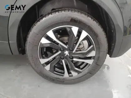 Photo 10 Peugeot 2008  PureTech 130 S&S EAT8