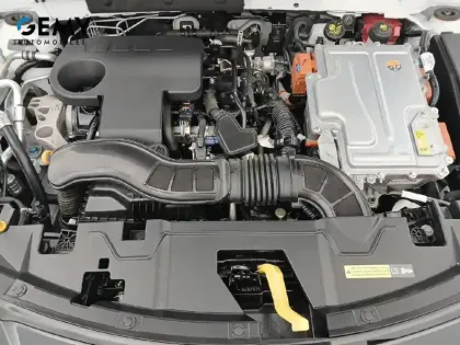 Photo 52 Nissan Juke  HYBRID 143