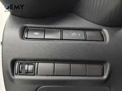 Photo 61 Nissan Juke  HYBRID 143