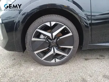 Photo 10 Peugeot 208  Hybrid 100 e-DCS6