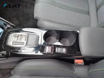 Photo 14 Peugeot 208  Hybrid 100 e-DCS6