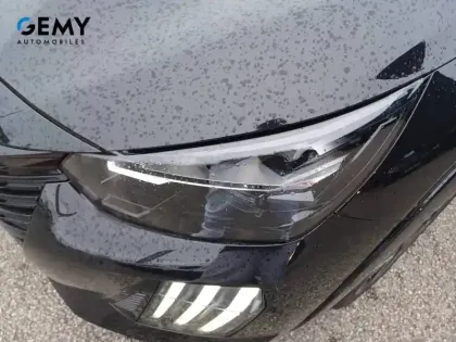 Photo 20 Peugeot 208  Hybrid 100 e-DCS6