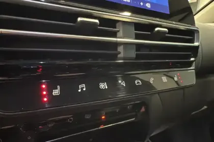 Photo 16 Citroën C5 aircross  Hybride Rechargeable 225 e-EAT8