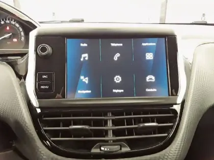 Photo 17 Peugeot 208  PureTech 82ch S&S BVM5