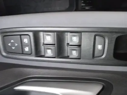 Photo 84 Dacia Jogger  Hybrid 140 7 places GSR2