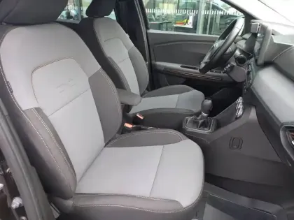 Photo 97 Dacia Jogger  Hybrid 140 7 places GSR2