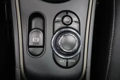 Photo 13 Mini Mini Countryman 125 - 95 ch ALL4 BVA6